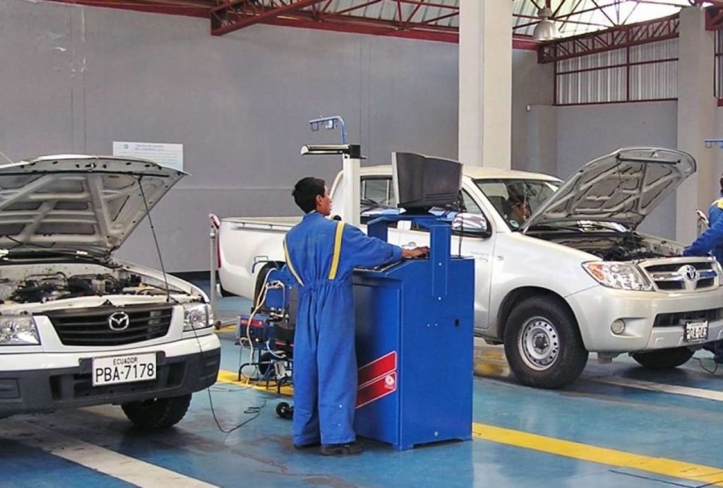 Suspensión de servicios de impuestos vehiculares