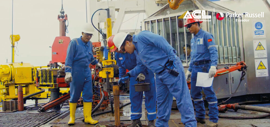 Petróleo de Ecuador se vende con histórico descuento de usd 12 por barril