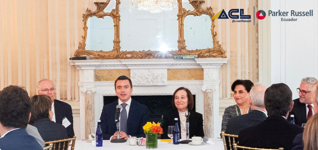 Noboa "obligado" a tomar medidas si no quiere un 'default' de la deuda